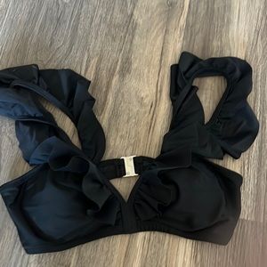 CUPSHE black ruffled bikini top